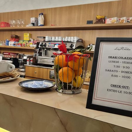 La Ruota Hotel Морбеньо Екстериор снимка