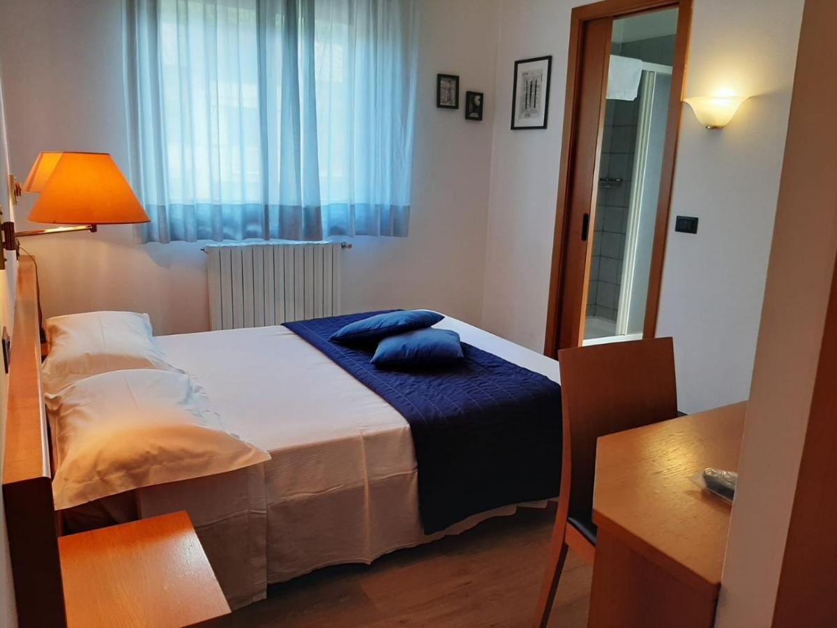 La Ruota Hotel Морбеньо Екстериор снимка