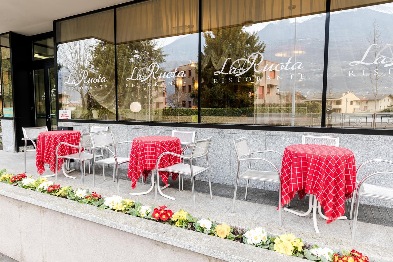La Ruota Hotel Морбеньо Екстериор снимка